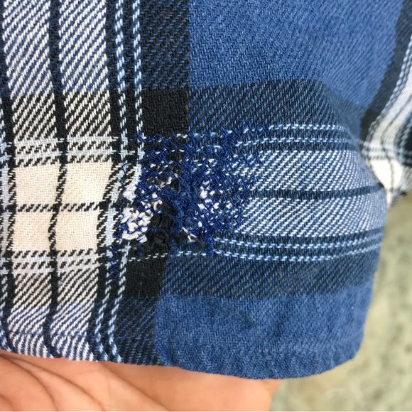 Lacoste Shirt minor defects  (XL-2XL) - Picture 9 of 9